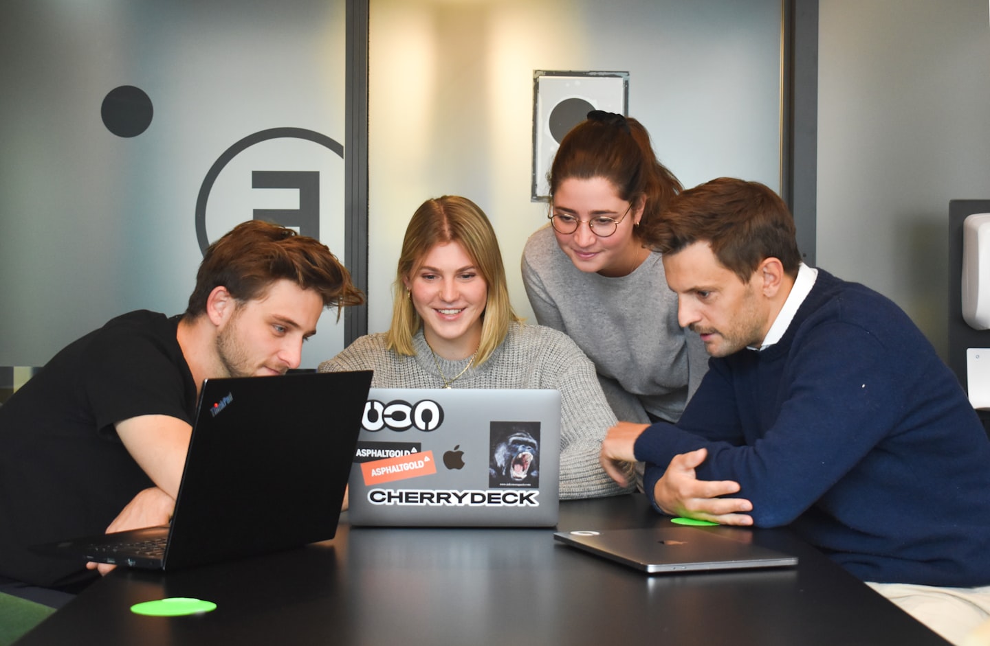 Team planning multilingual live chat experience with localized customer support workflows