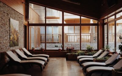 Build a spa booking app that k …